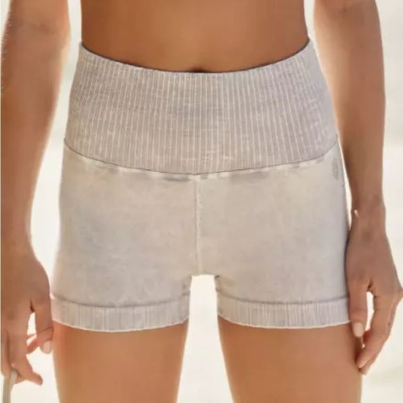 Good Karma Running Shorts and Good Karma Crop Tank MSRP $86 M/L - Picture 9 of 16